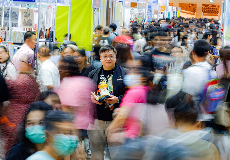 ปิดฉาก “งานมหกรรมหนังสือระดับชาติ ครั้งที่ 30 (Book Expo Thailand 2025)” ทุบสถิติทะลุ 1.5 ล้านคน! ยอดขายกว่า 474 ล้านบาท  “Gen Z” พลังขับเคลื่อนหลัก “นิยาย” ครองแชมป์