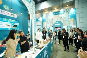 LINE_ALBUM_29526_260530_37